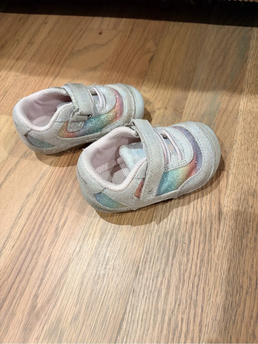Stride rite soft motion sneakers, size 4w